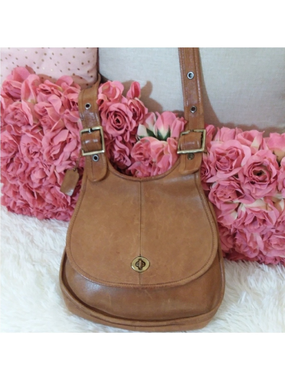 Vintage Coach Classic Brittish Tan Leather Hippie Saddle Bag
